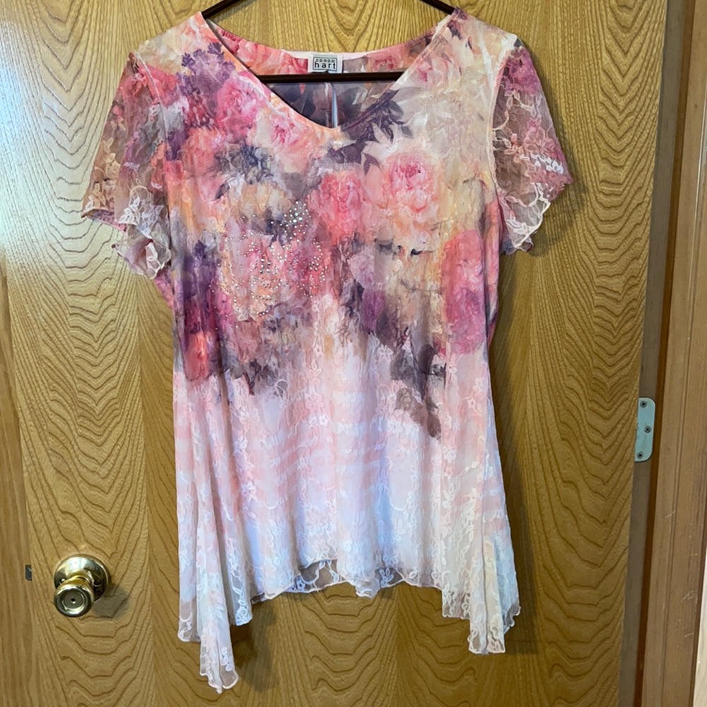 Capped sleeved blouse size L